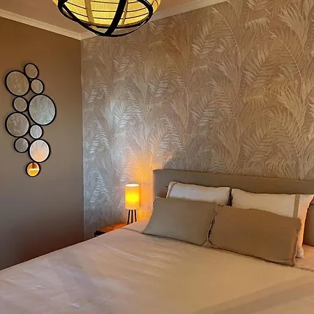 Casa Do Mundo Madeira 4* 加乌拉