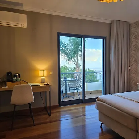 Casa Do Mundo Madeira Frühstückspension Gaula