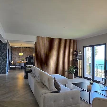 Casa Do Mundo Madeira Bed & Breakfast 4*