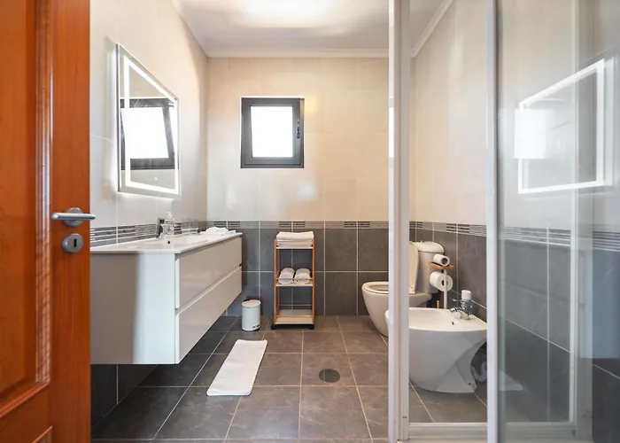 Casa Do Mundo Madeira Bed & Breakfast Gaula