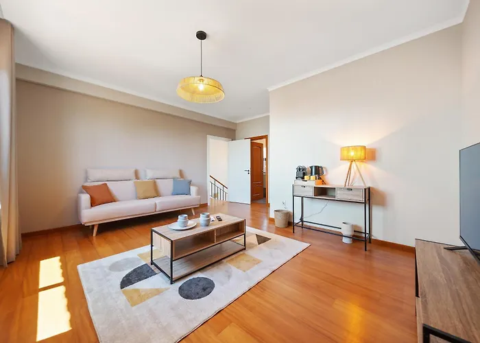 Casa Do Mundo Madeira Bed & Breakfast 4*